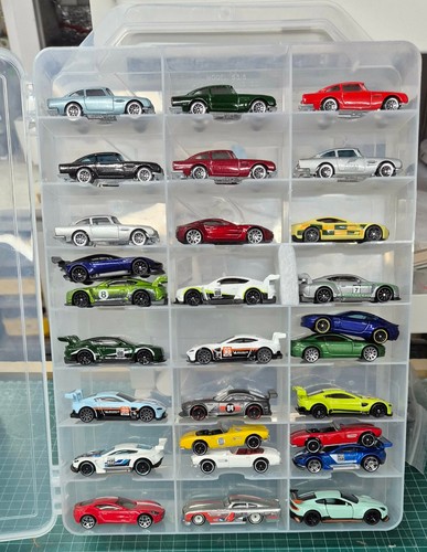 Hot wheels bmw aston martin - hot,