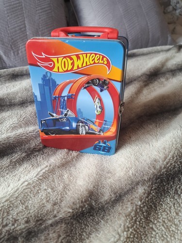 Hot wheels carry case - case, slot