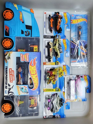 Hotwheels transporter car - transporter,