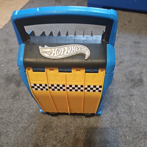 Hot wheels plastic - hot,